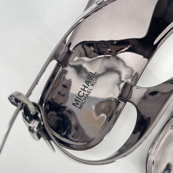 Michael Michael Kors Gunmetal Jelly Thong Sandals Size 6M – Logo Plate Detail - Picture 10 of 17
